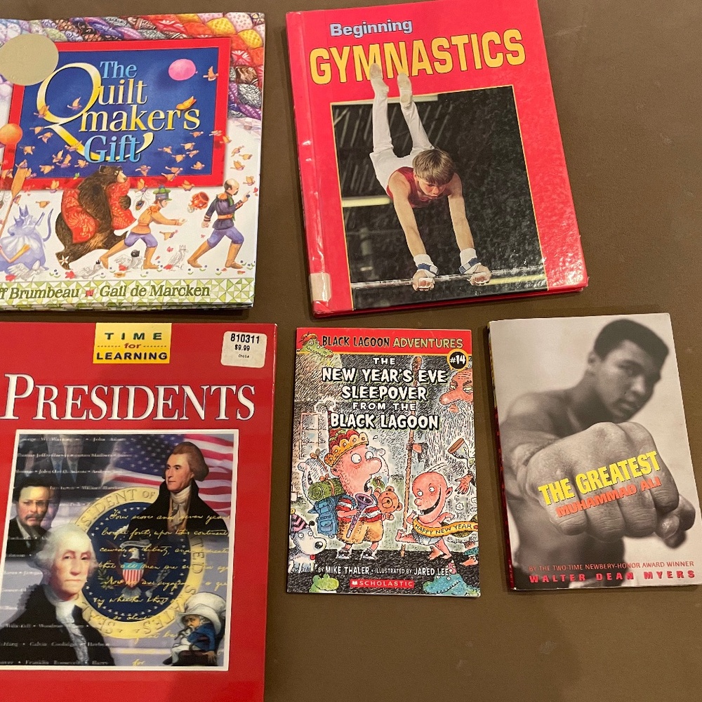 Assorted Books 5 dollar check all photos